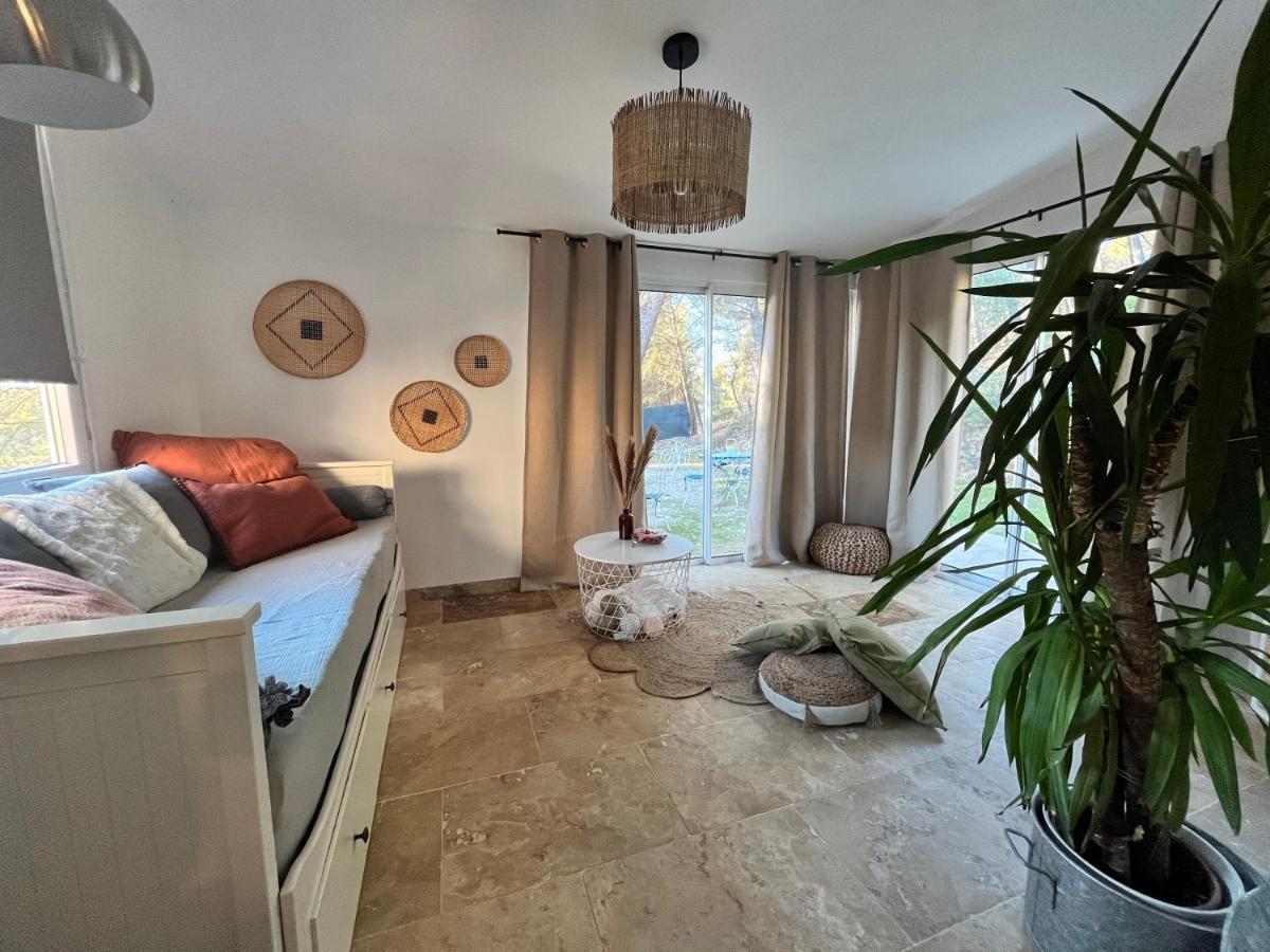 Maison Provencale Au Calme De La Campagne Avec Jacuzzi エクス＝アン＝プロヴァンス エクステリア 写真