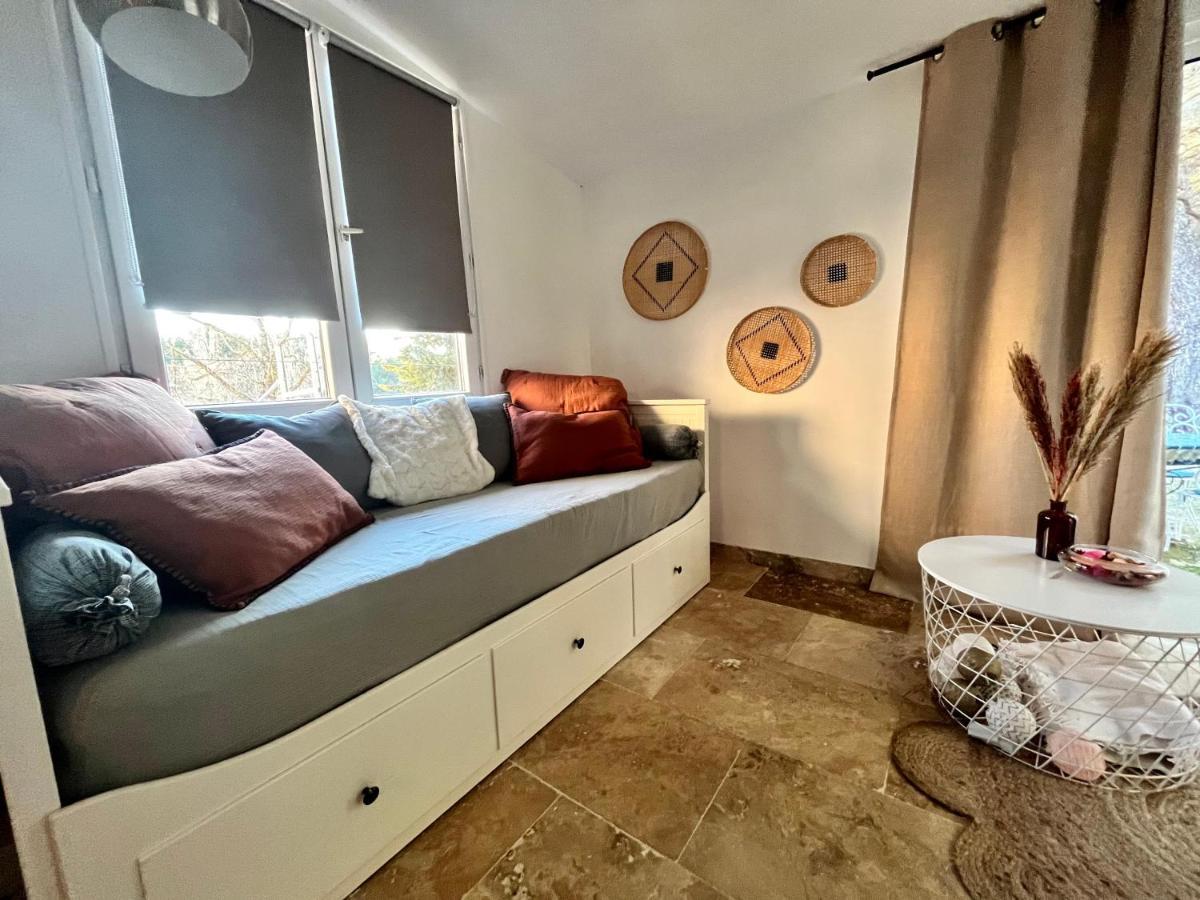 Maison Provencale Au Calme De La Campagne Avec Jacuzzi エクス＝アン＝プロヴァンス エクステリア 写真