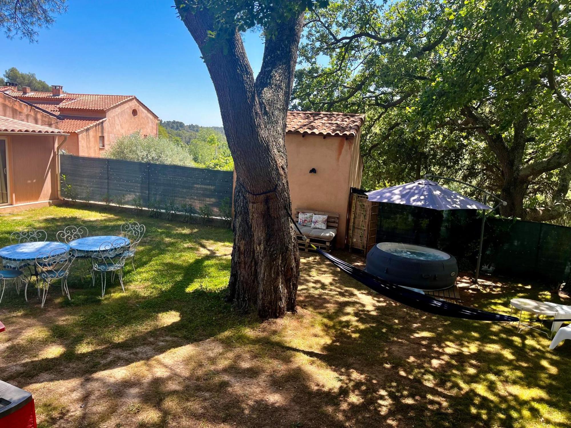 Maison Provencale Au Calme De La Campagne Avec Jacuzzi エクス＝アン＝プロヴァンス エクステリア 写真